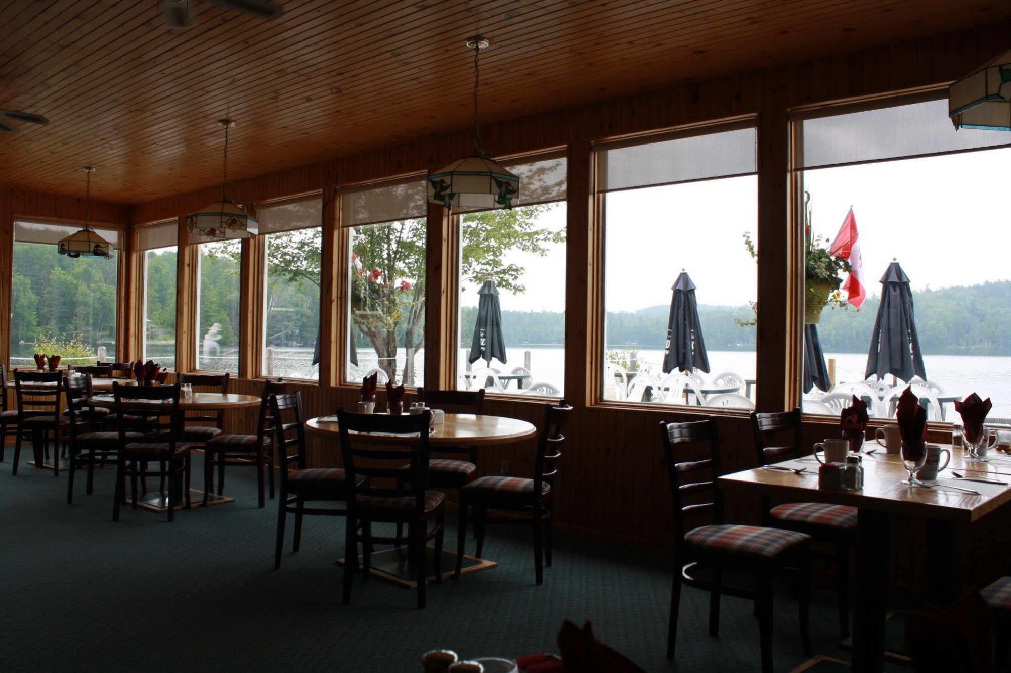 Spectacle Lake Lodge Bancroft Extérieur photo